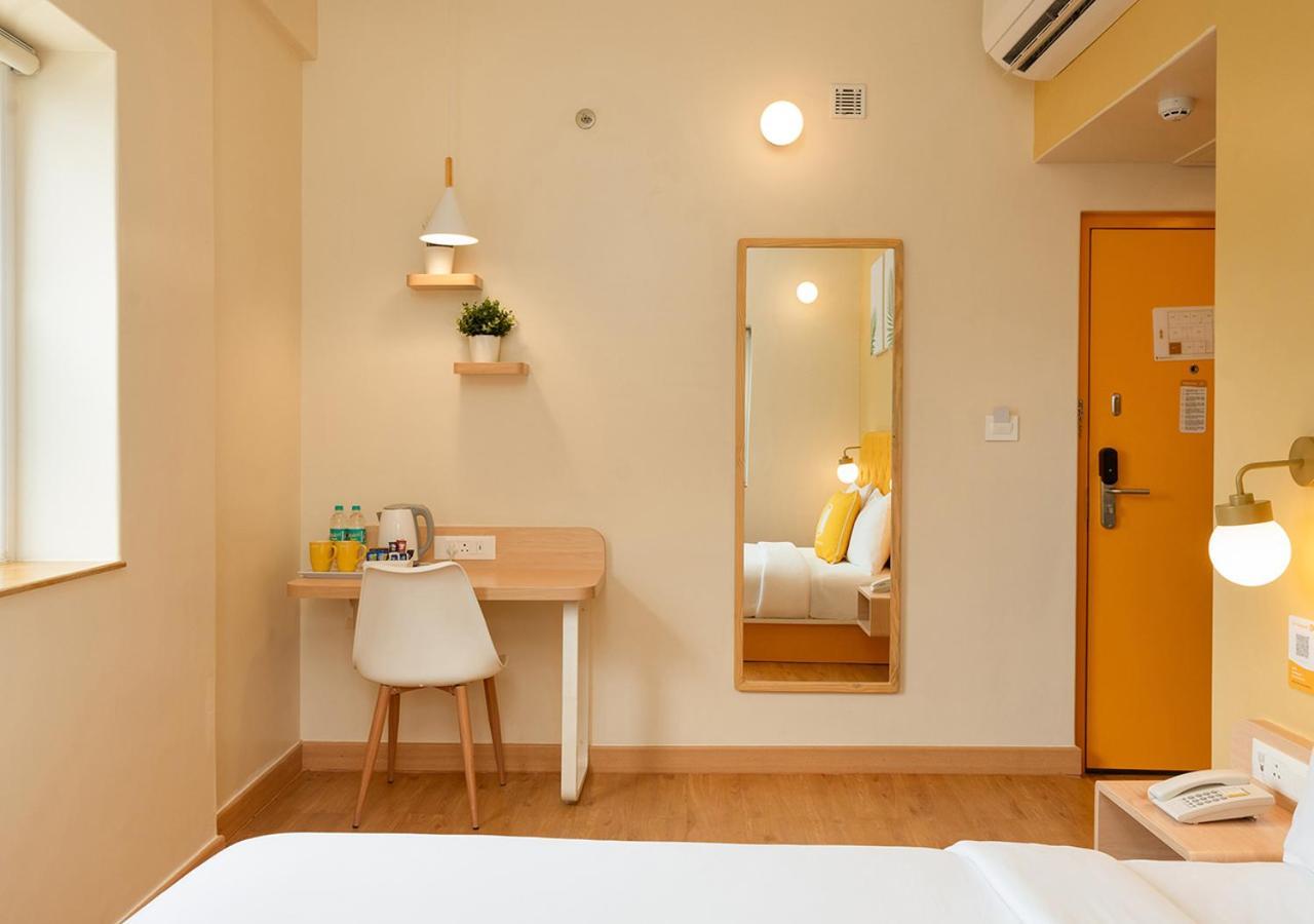 Bloom Hotel Financial District Hyderabad Bagian luar foto